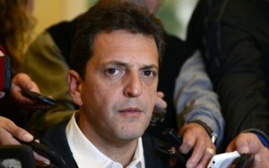 Massa entierra un posible acuerdo con Macri al iniciarle una querella a Carrió