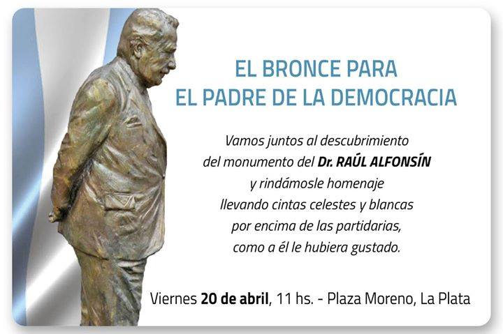 Homenaje a Raúl Alfonsín