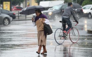 Despliegue de emergencia para enfrentar la tormenta en La Plata