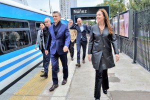 Macri: «Por más dudas que haya, es por acá»