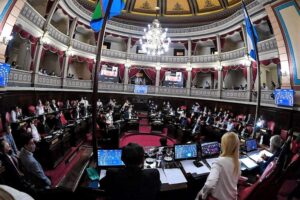 La Legislatura habilitó la re-reelección de intendentes